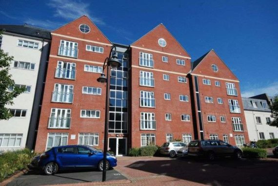 1 bedroom Flat to re...